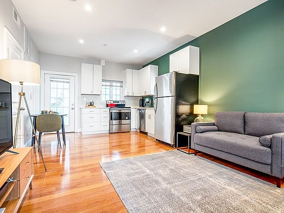 2nd image of 309 Sumner St #R