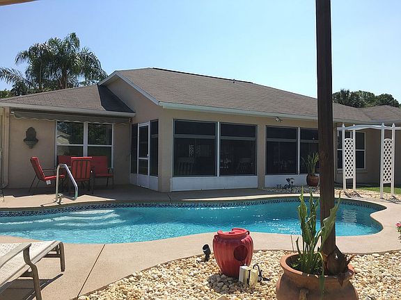 2nd image of 429 Nash Ln