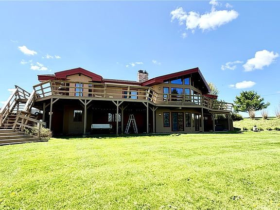 4th image of 5601 Mack Rd