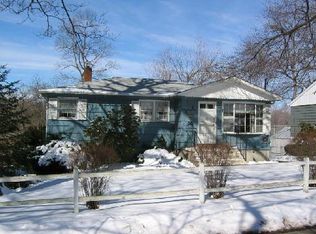 196 Rockdale Rd, West Haven, CT 06516
