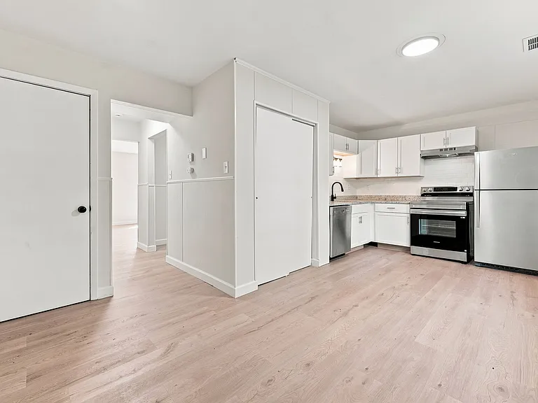 2216 Jackson Dr — Photo 13