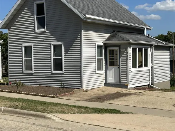 312 5th Avenue, New Glarus, WI 53574