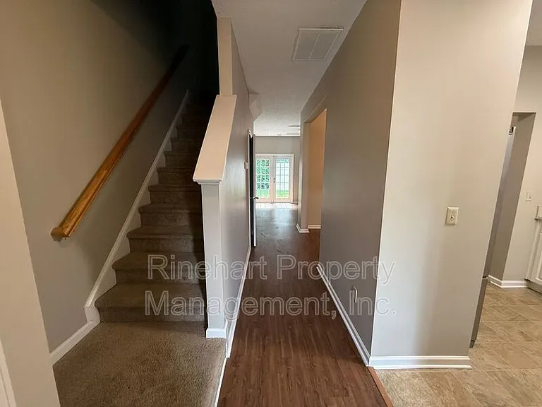 760 Tavern Ct — Photo 4