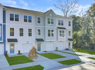 471 Caledon Ct, Johns Island, SC 29455