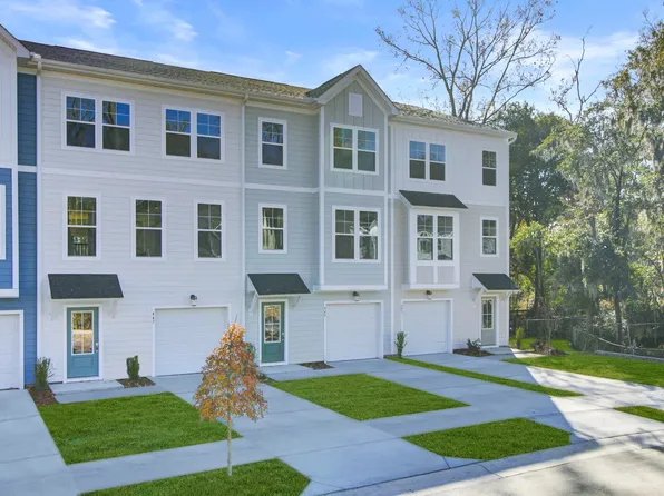 471 Caledon Ct, Johns Island, SC 29455