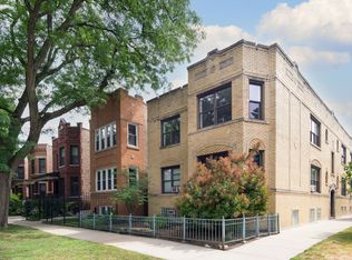 2324 W Cornelia Ave #1, Chicago, IL 60618