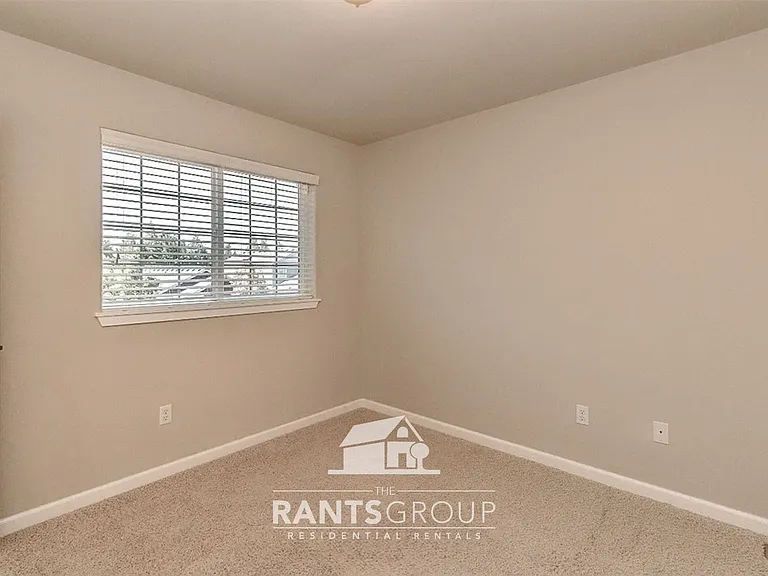 4724 Stonegate St SE — Photo 14