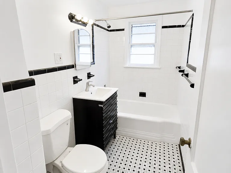 8 Albert Pl — Photo 10