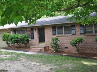 558 E University Dr, Auburn, AL 36832