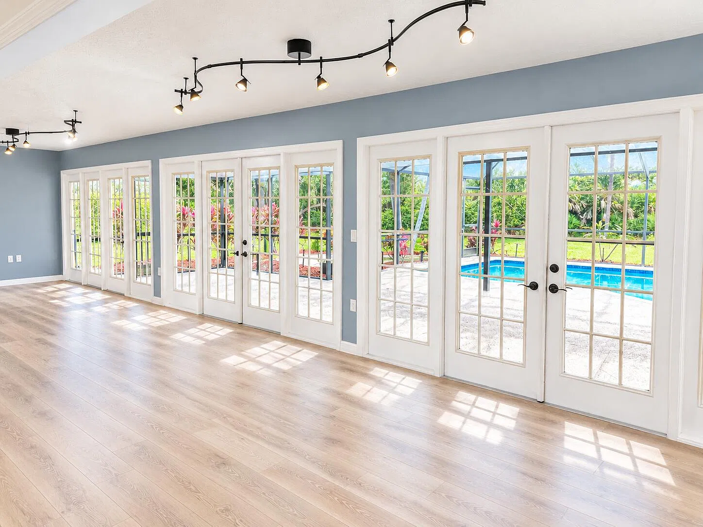 3 bed, 2.0 bath, 2315 sqft, $4,500 — Photo 4