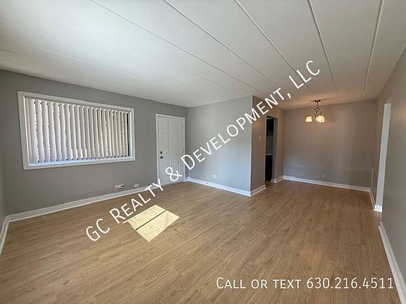 3rd image of 350 Wilson Ave APT D