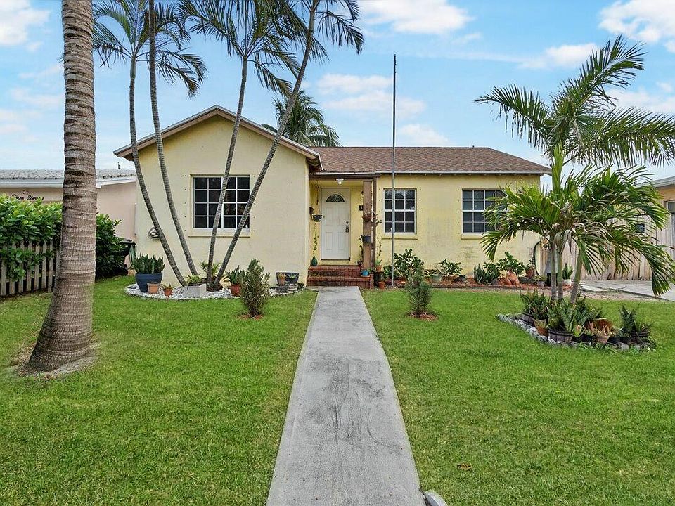 1st image of 315 Princeton Drive