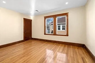 19 Winter St #2 — Photo 9