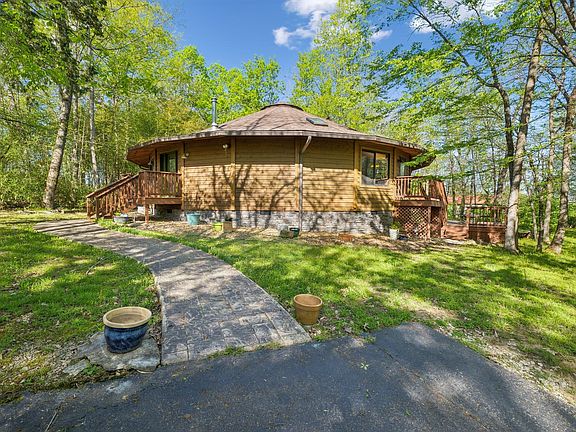 2nd image of 3055 Smith Springs Rd