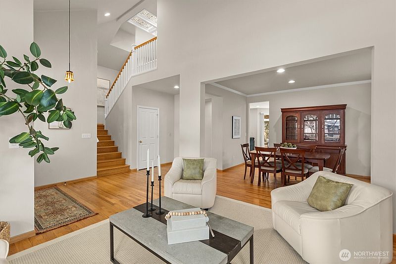 4th image of 17420 33rd Drive SE
