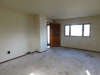 4th image of 600 Riverview Dr