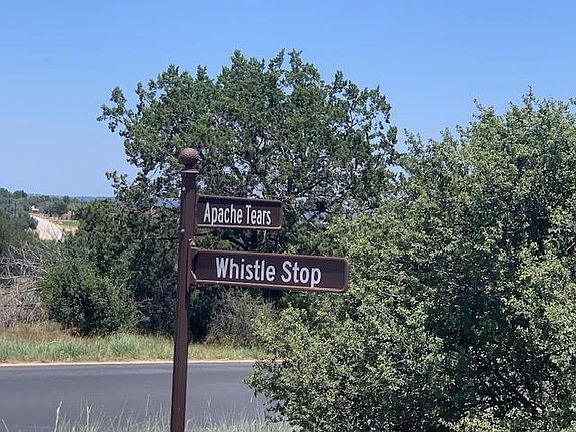 4th image of 102 Whistle Stop
