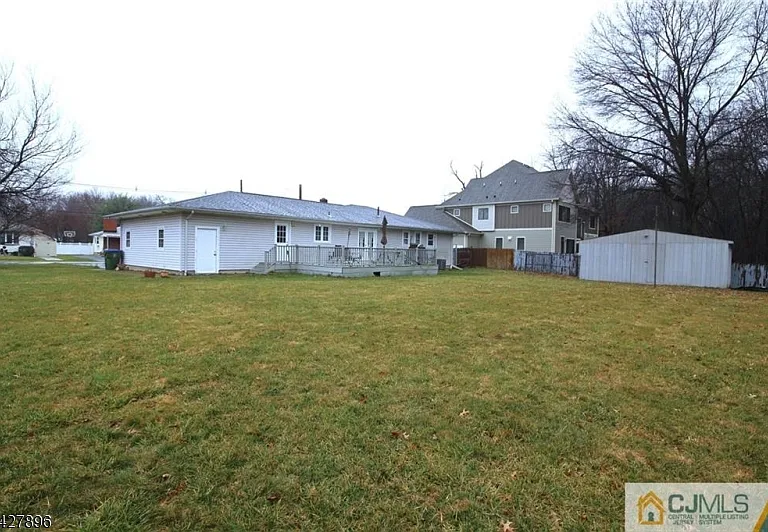 968 New Dover Rd — Photo 2