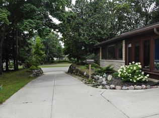 5306 Raymond Rd, Madison, WI 53711