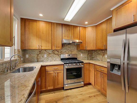 3rd image of 3115 Balboa St #3115