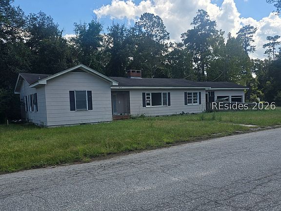 2nd image of 201 Willard Street