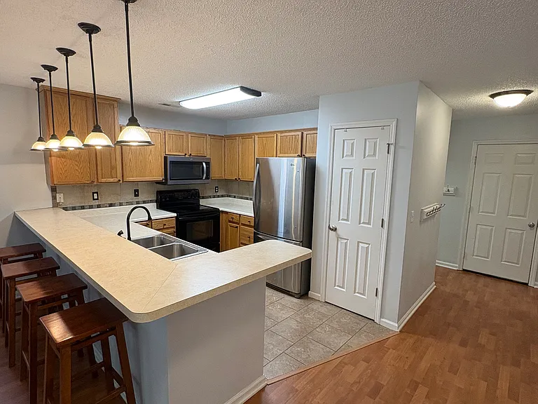 616 Farragut Commons Dr — Photo 5
