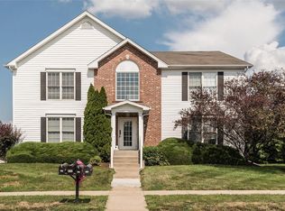 612 Homerun Dr, O'Fallon, MO 63366