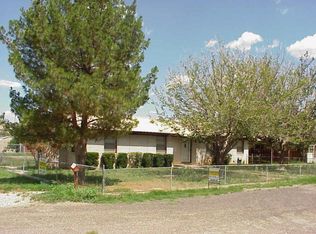 702 N 3rd St, Alpine, TX 79830