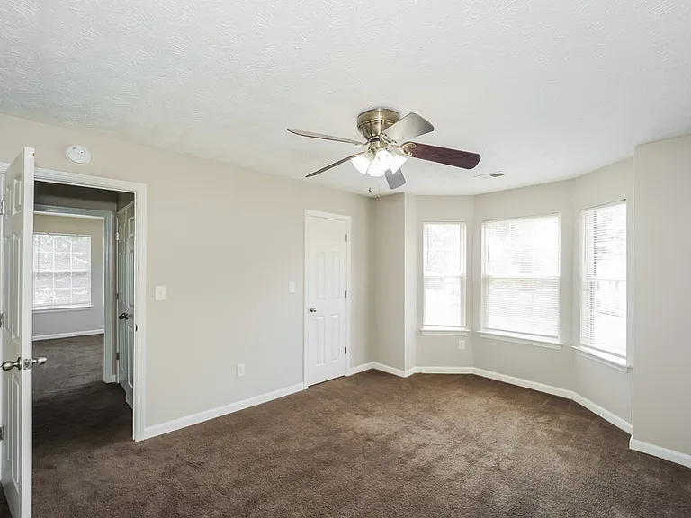 375 Birchmere Close SW — Photo 14