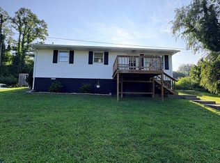 112C Oakwood St, Oak Hill, WV 25901