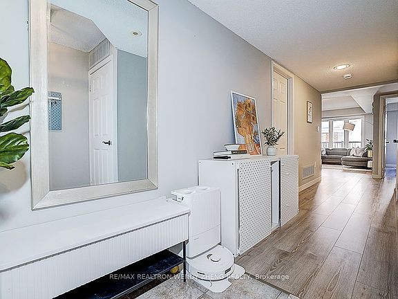 3rd image of 88 Louisbourg Way