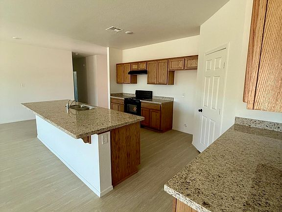 4th image of 7299 E 44th Ln