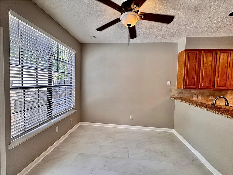 27 W Rumplecreek Pl — Photo 10