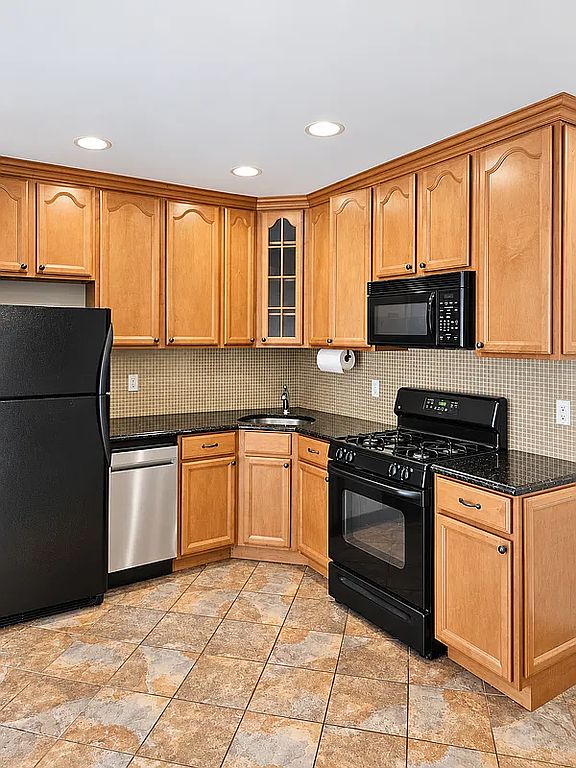 1-bedroom apartment for rent in Astoria