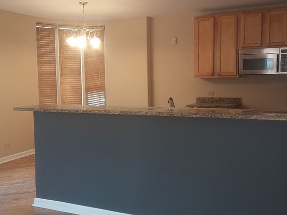2nd image of 4759 S Forrestville Ave #2W