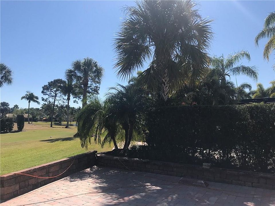 2nd image of 473 NW Boundary Dr