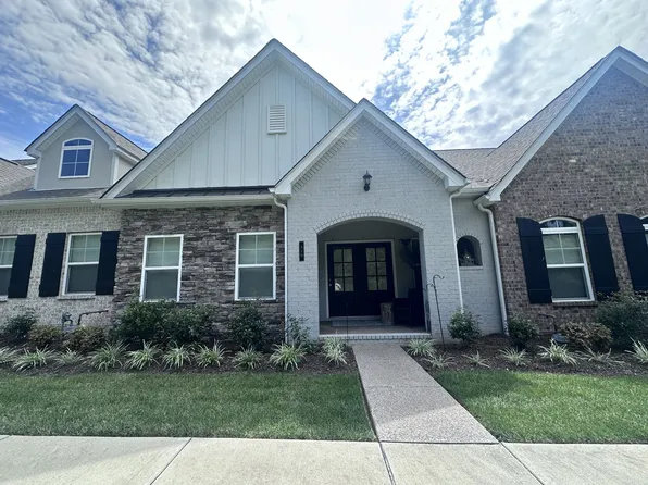 310 Buckner Cir, Mount Juliet, TN 37122