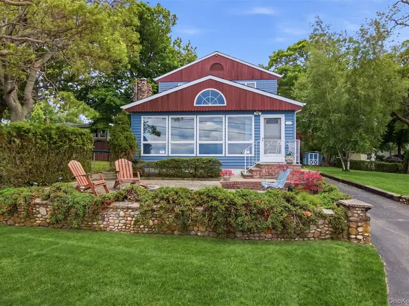 120 Soundview Drive, Rocky Point, NY 11778