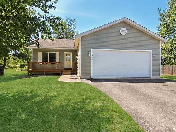 2nd image of 2505 Woodcock Ln