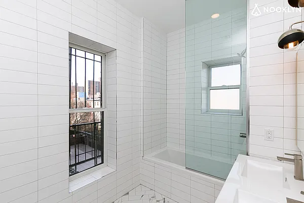 Rented by Nooklyn NYC LLC | media 19