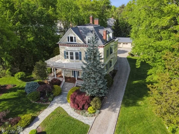 59 Mountain Ave, Millburn Twp., NJ 07041