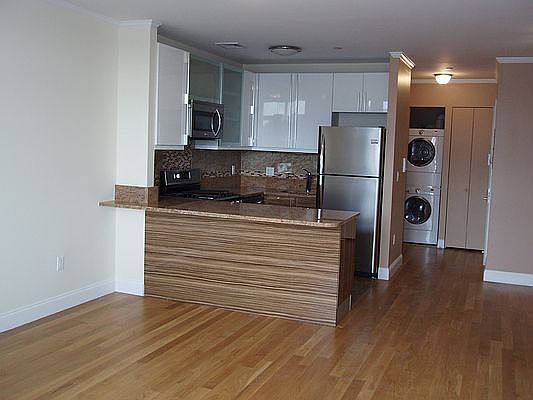 1st image of 3003 Newtown Ave APT 4F