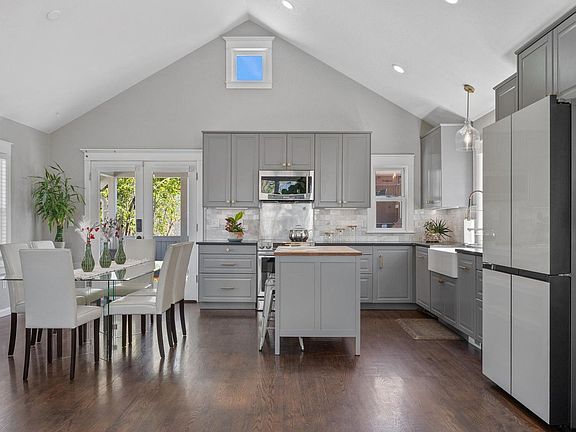 5th image of 1029 Katy Ln