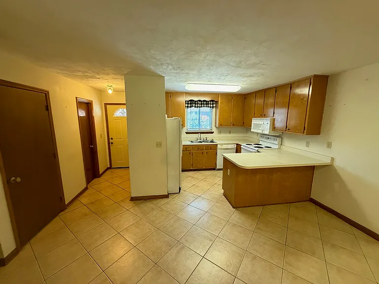 3207 Shamrock St #33 — Photo 7