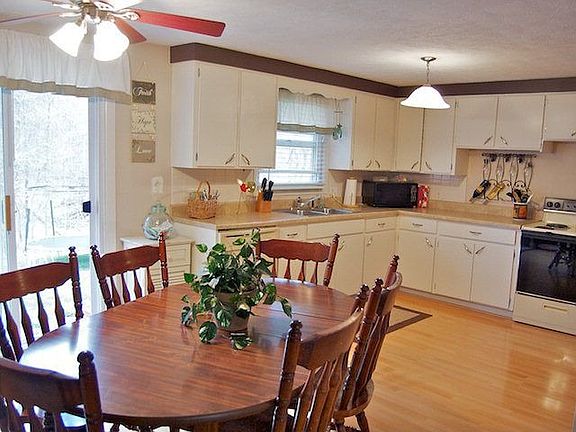 3rd image of 1026 Marianna Dr