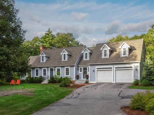 6 Arnold Drive, Bow, NH 03304