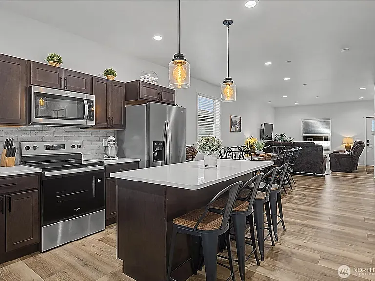 6697 Club House Dr SE — Photo 9