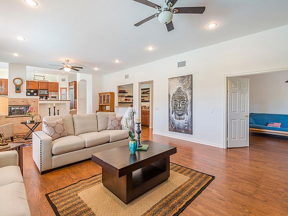 3rd image of 7500 E Endemont Ct