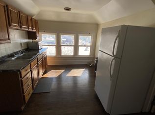 925 S Jackson St #3, Waukegan, IL 60085