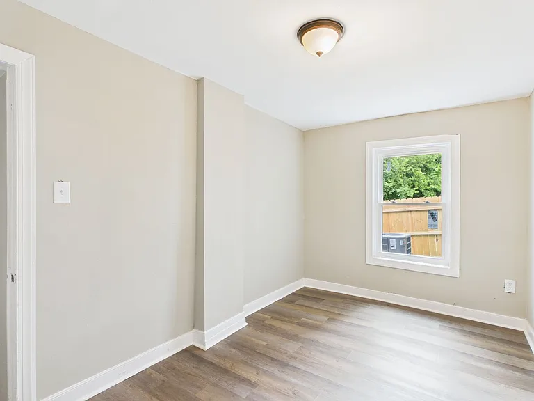 529 Harrison St #B — Photo 17